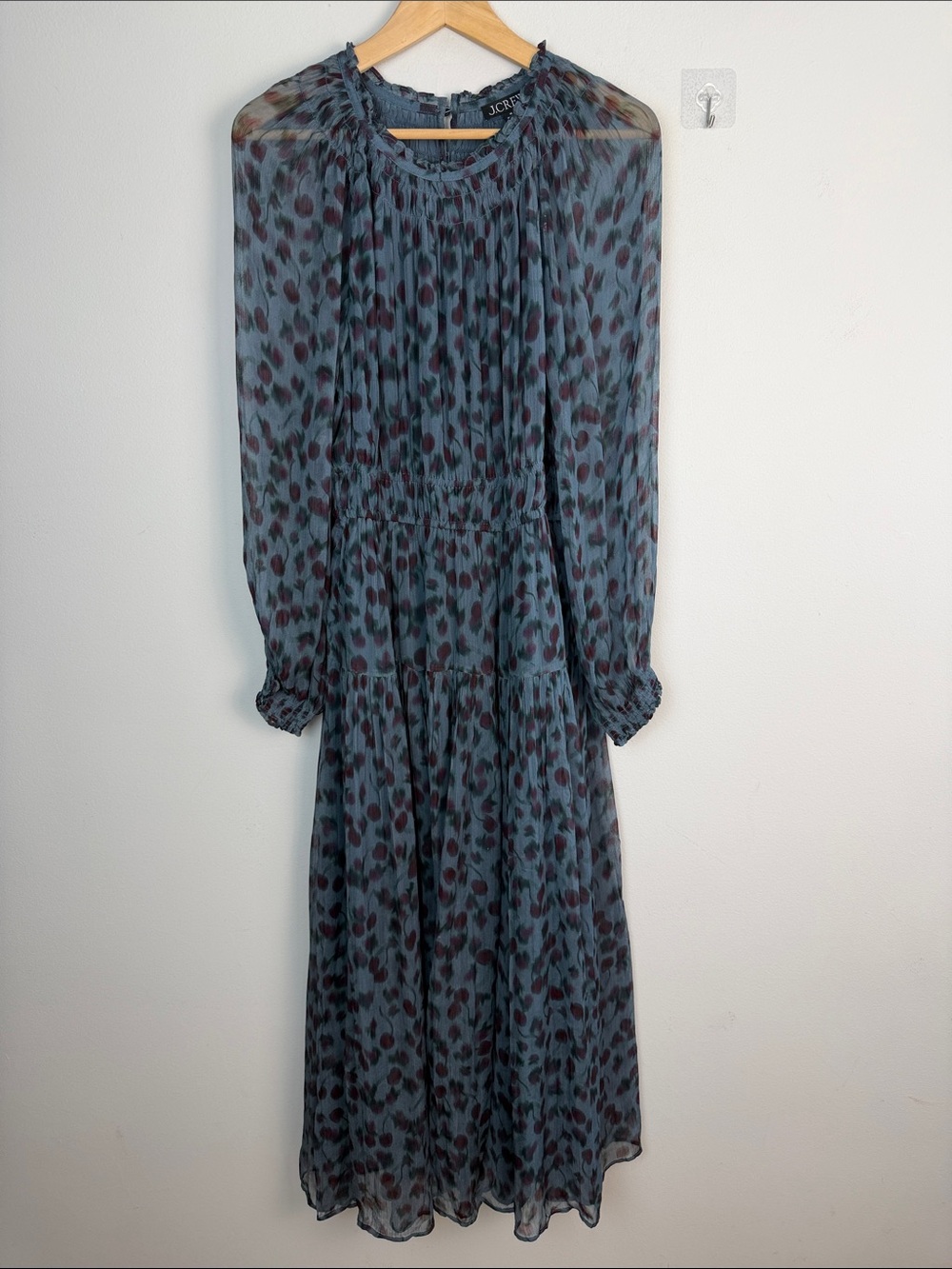 NEW J.Crew Crinkle Chiffon Sheer Long Sleeve Maxi Dress in Cherry Print Medium - Picture 3 of 16